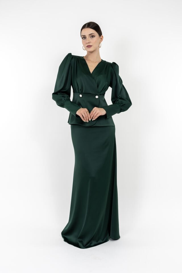 Kadın Saten Görünümlü Kahverengi Uzun Etekli Takım – İncili Düğmeli Bluz & Maxi Etek