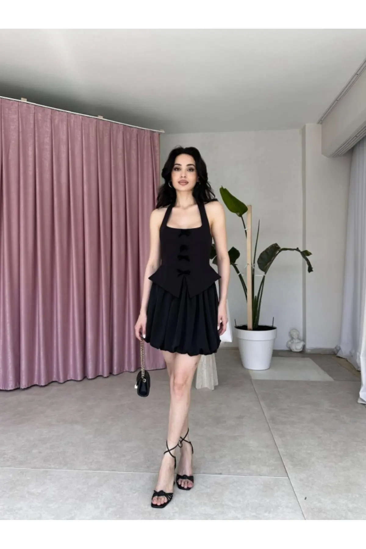 Halter Yaka Fiyonk Detaylı Mini Elbise 5073 Siyah - XL
