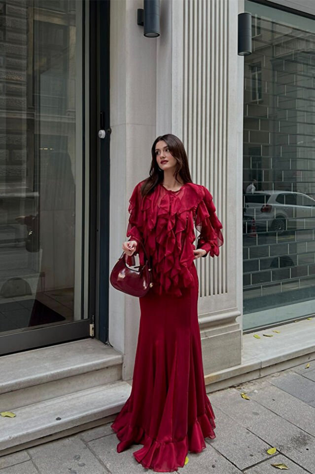 Kadın Volanlı Şifon Bluz Uzun Etek İkili Takım – Şık, Zarif ve Davet Kombini