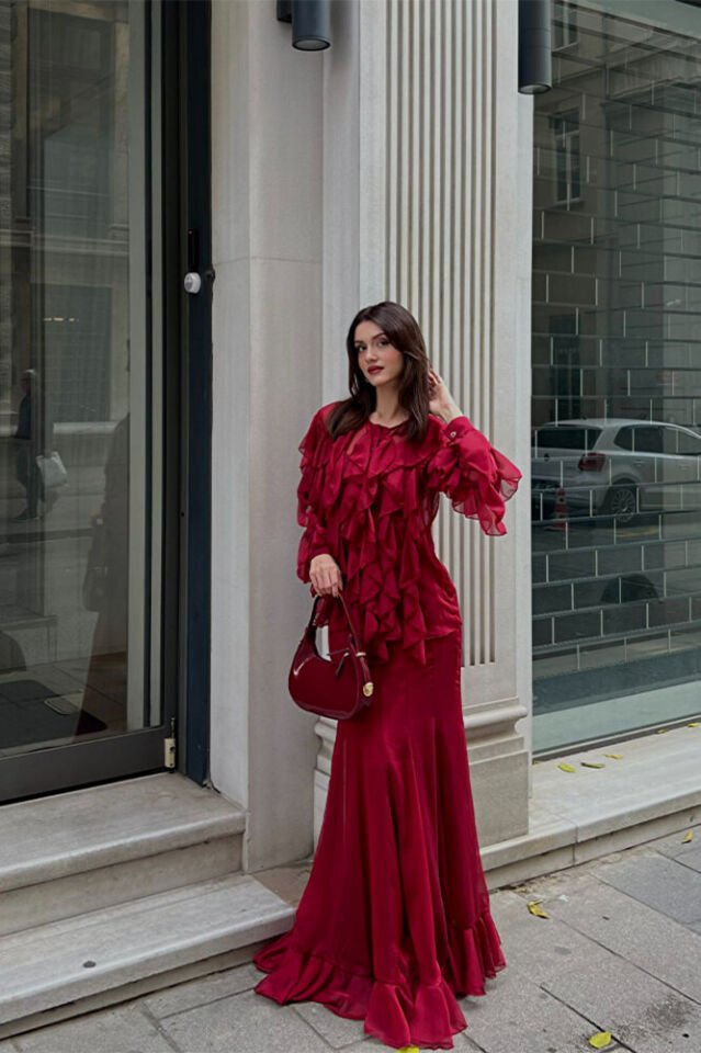 Kadın Volanlı Şifon Bluz Uzun Etek İkili Takım – Şık, Zarif ve Davet Kombini