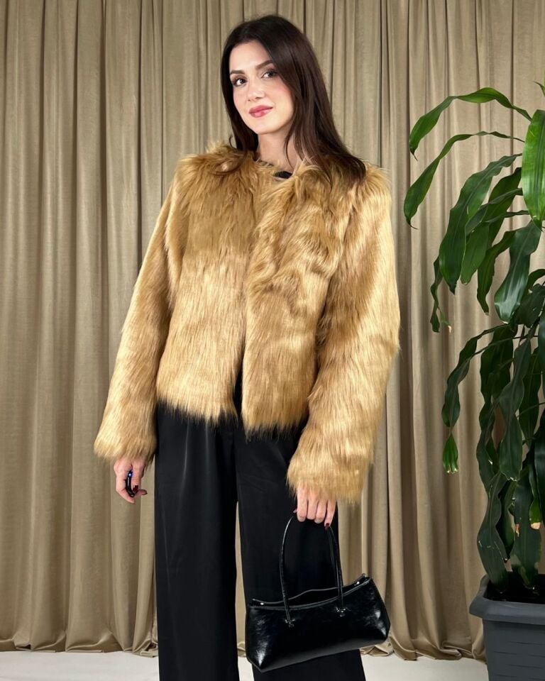 Kadın Suni Kürk Mont – Yumuşak Dokulu, Sıcak Tutan Kışlık Şık Model