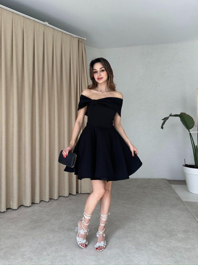 Madonna Yaka Fiyonk Detaylı Kloş Mini Elbise 5032 Siyah - M