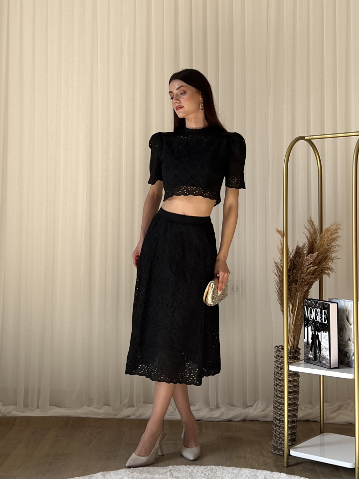 Fisto Detaylı Crop Bluz & Midi Etek Takım 2086
