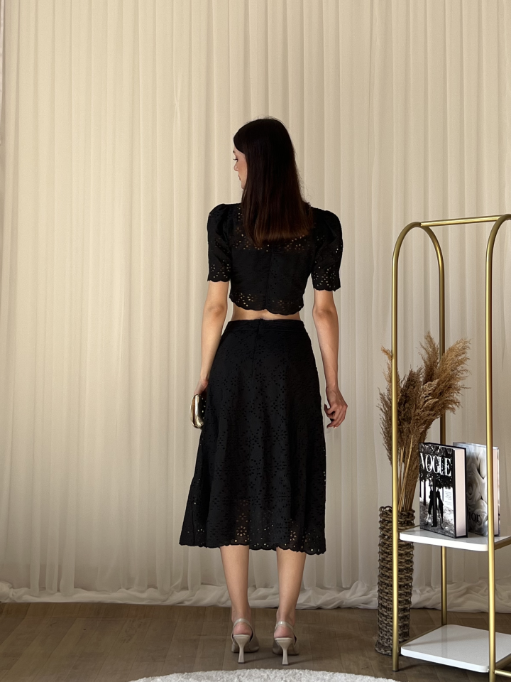 Fisto Detaylı Crop Bluz & Midi Etek Takım 2086