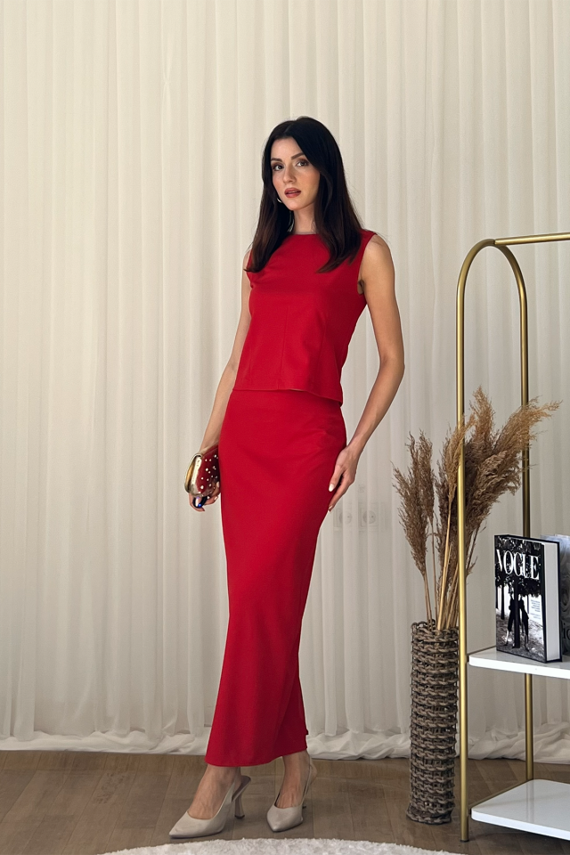 Bisiklet Yaka Kolsuz Üst ve Kalem Etek İkili Takım