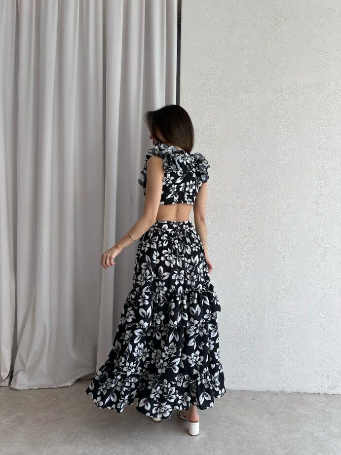 Çiçek Desenli Yakası Volanlı Cut-Out Maxi Elbise 5059 Siyah - M