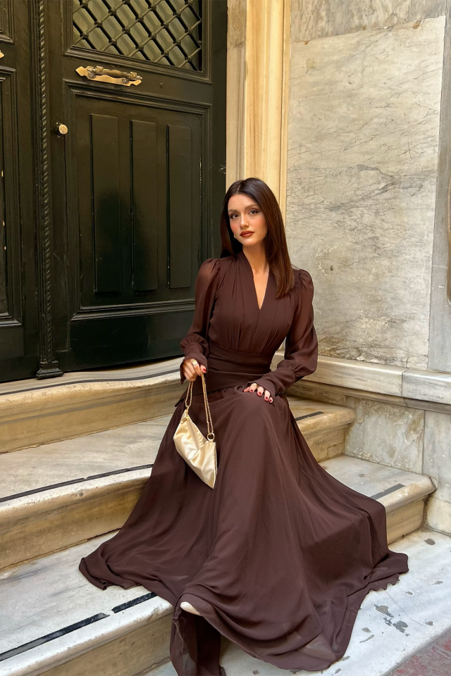 Uzun Kollu Kuşaklı Şifon Uzun Boy Kadın Abiye Elbise