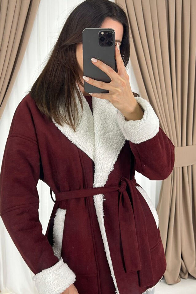 Peluş Yaka Detaylı Kuşaklı Kadın Kaban