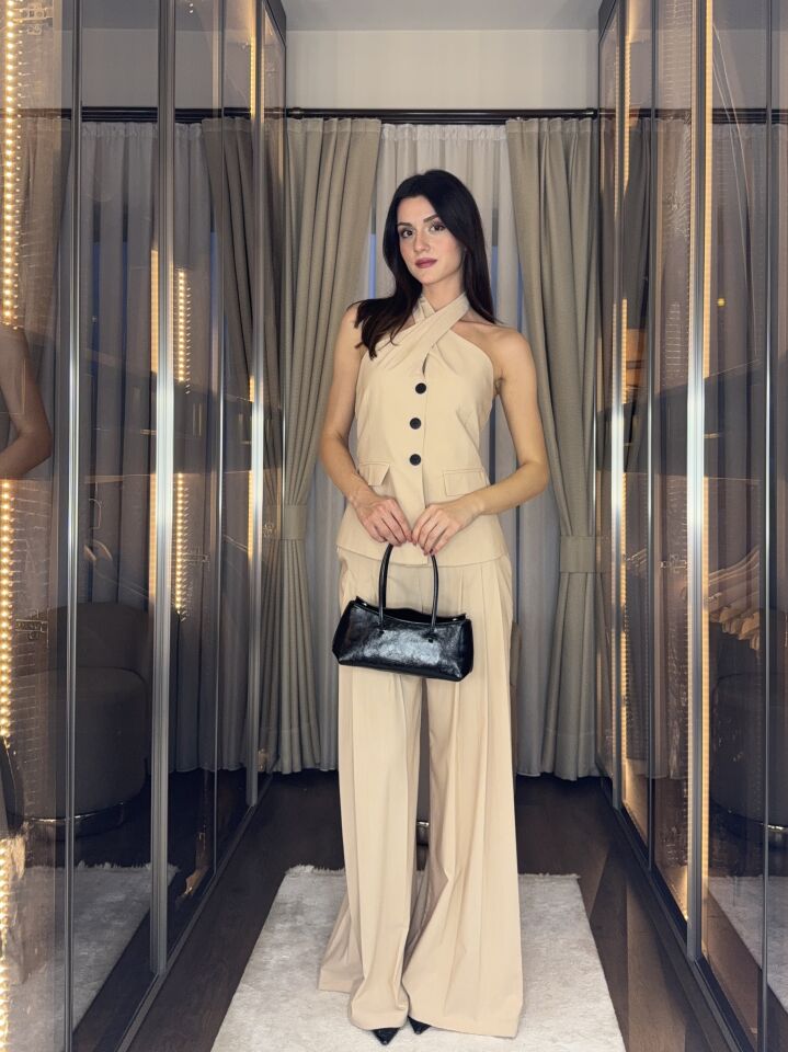 Halter Yaka Düğmeli Blazer Görünümlü Takım 5038 Bej - M