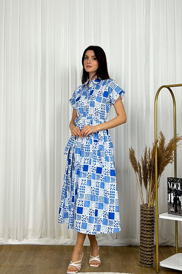 Desenli Gömlek Yaka Kısa Kollu Midi Boy Elbise