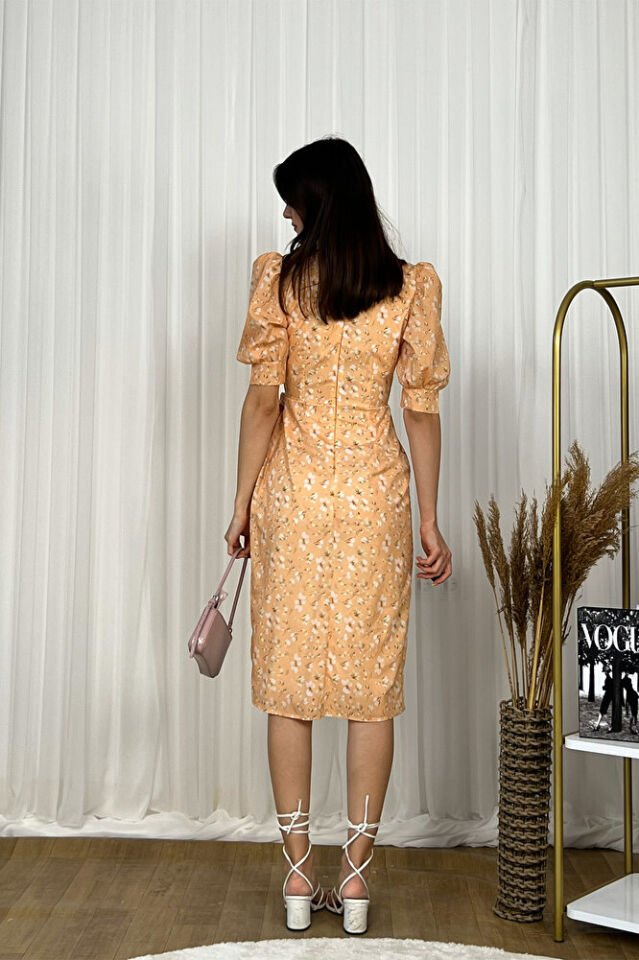 Çiçek Desenli Kruvaze V Yaka Balon Kollu Midi A Kesim Şık Elbise