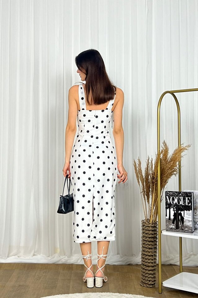 Askılı Bağlama Detaylı Puantiyeli Midi Elbise