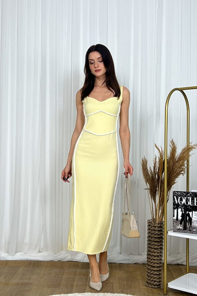 Askılı Siyah Biye Detaylı Midi Elbise