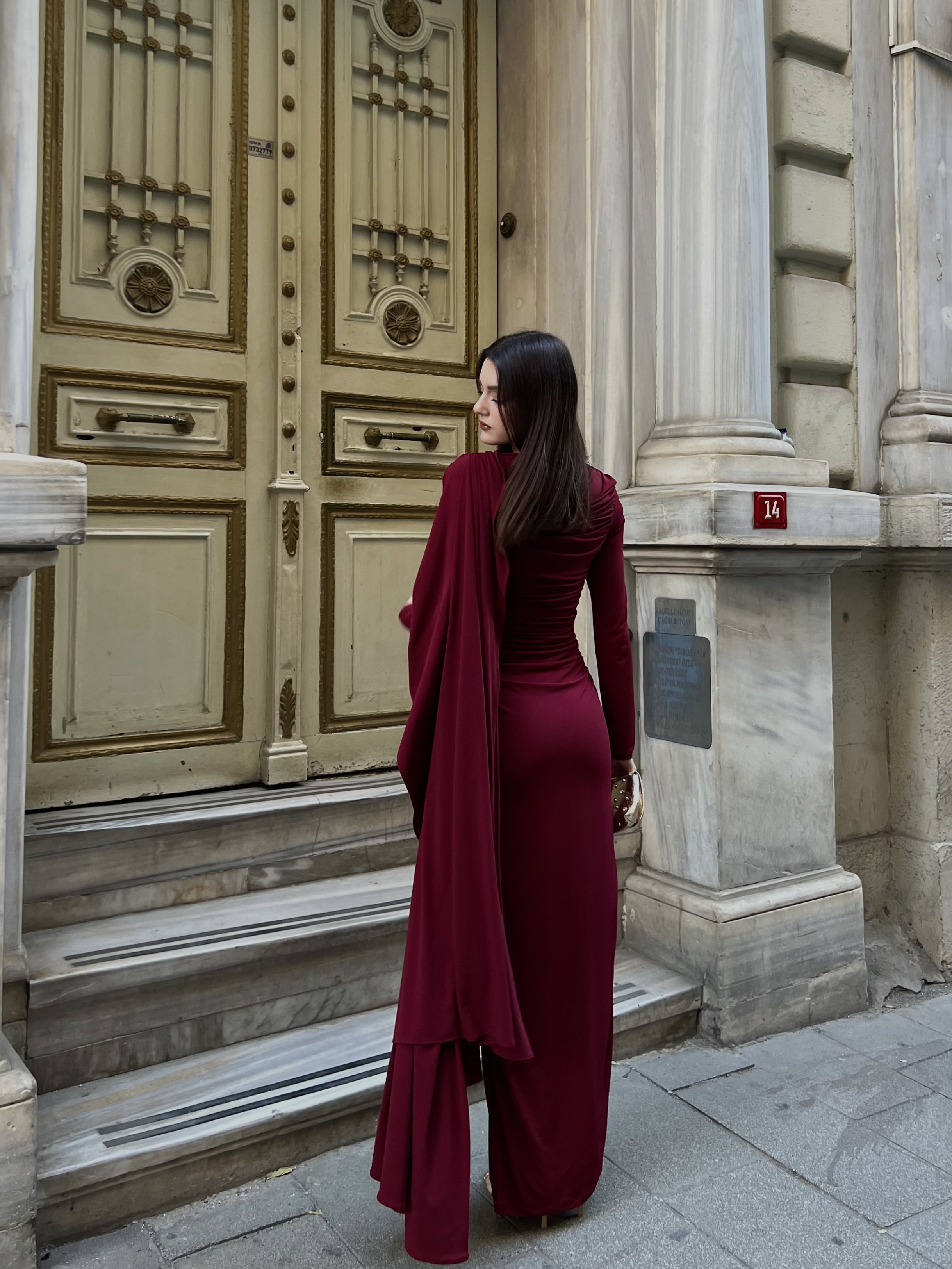 Kadın Drapeli Pelerin Detaylı Uzun Abiye Elbise 6056 Bordo - M