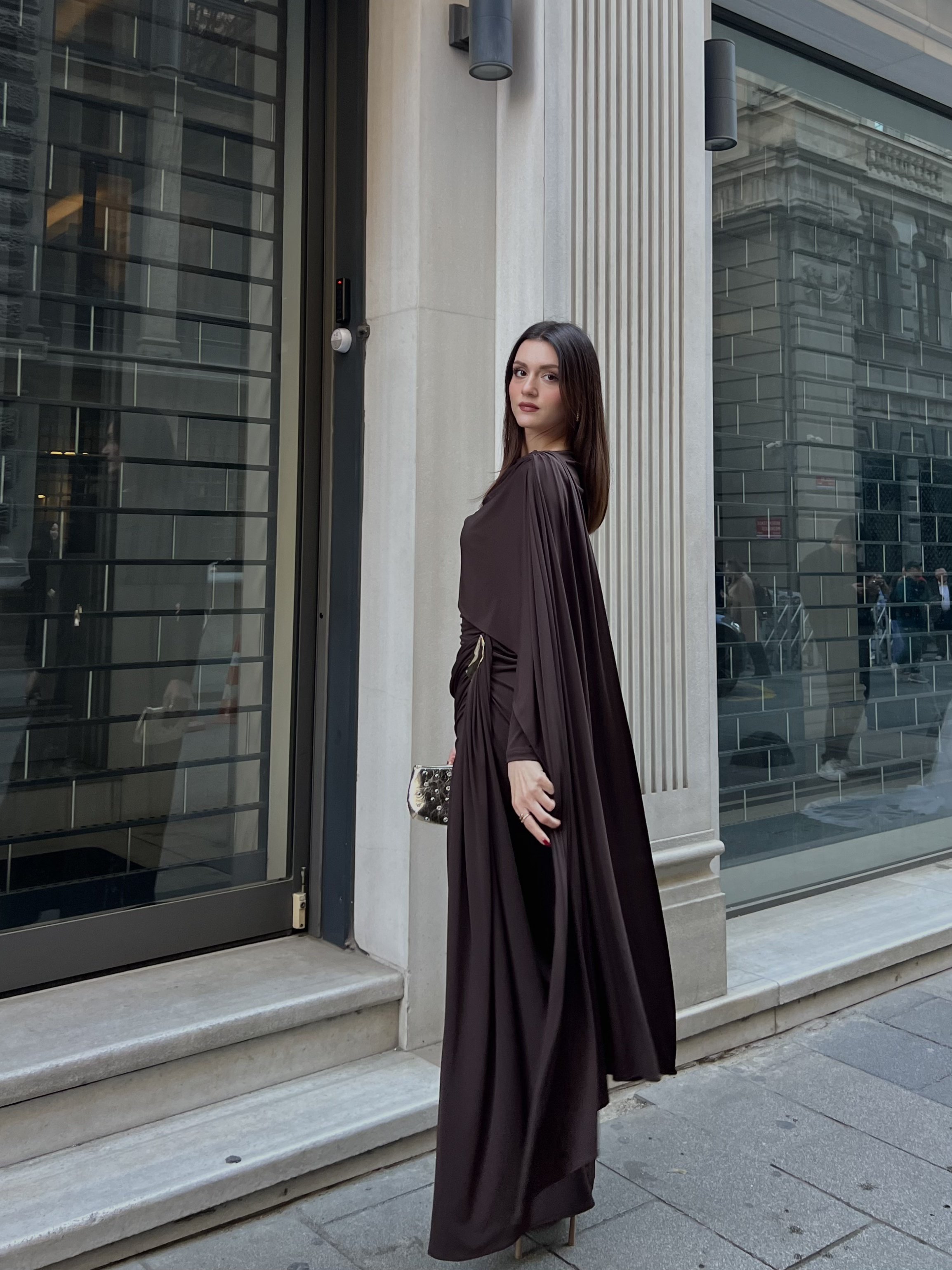 Kadın Drapeli Pelerin Detaylı Uzun Abiye Elbise 6056 Kahverengi - XL