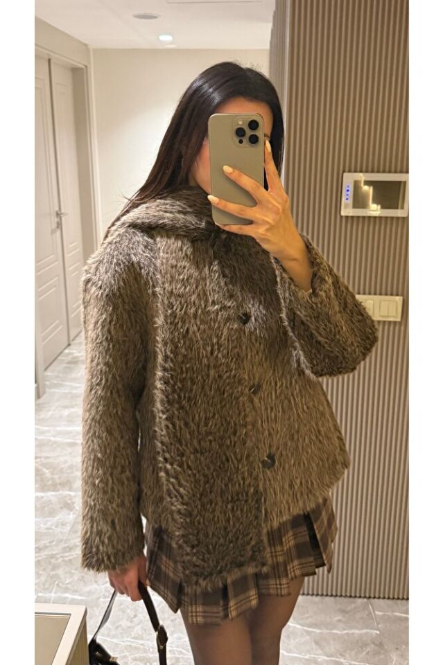 Sakallı atkılı kısa kaban