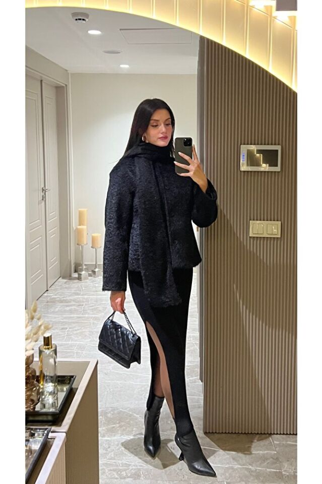 Sakallı atkılı kısa kaban