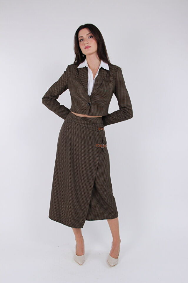 Kadın Ekose Desenli Kemer Detaylı Yelek Etek Ceket Takım – Kruvaze Kısa Ceket & Midi Etek