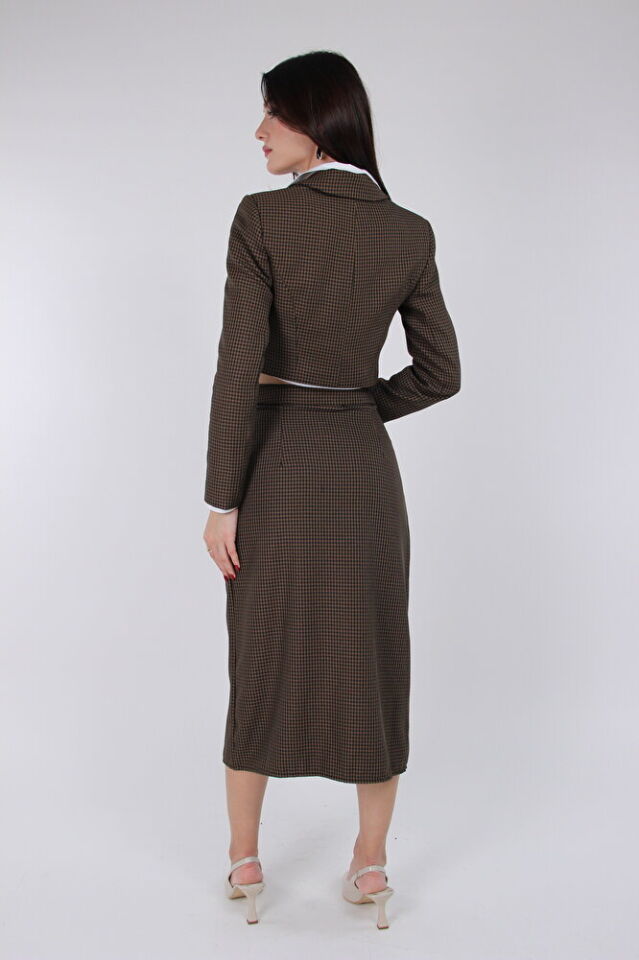 Kadın Ekose Desenli Kemer Detaylı Yelek Etek Ceket Takım – Kruvaze Kısa Ceket & Midi Etek