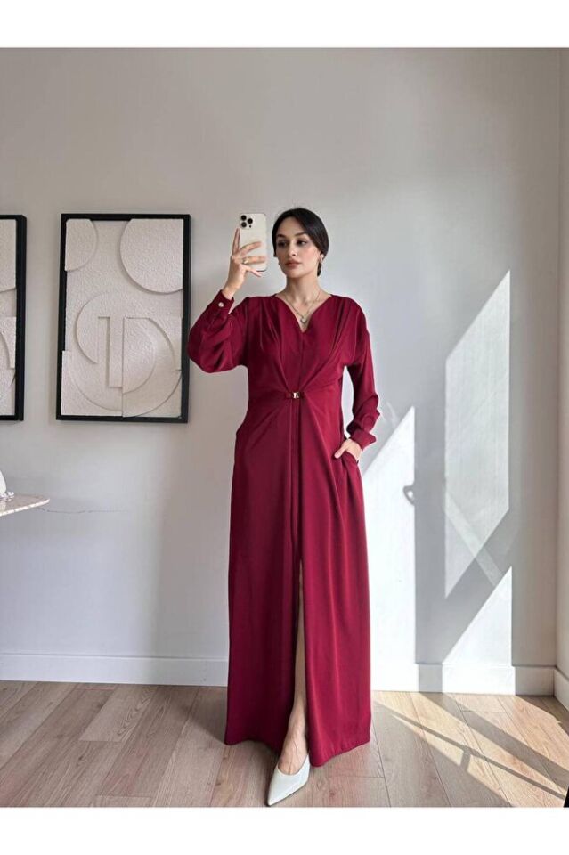 Kadın siyah Uzun Kollu Metal Tokalı Yırtmaçlı Maxi Elbise