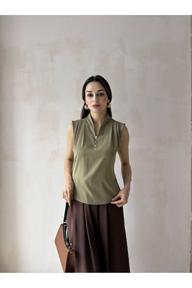 Düğme Detaylı Kolsuz Bluz 5084