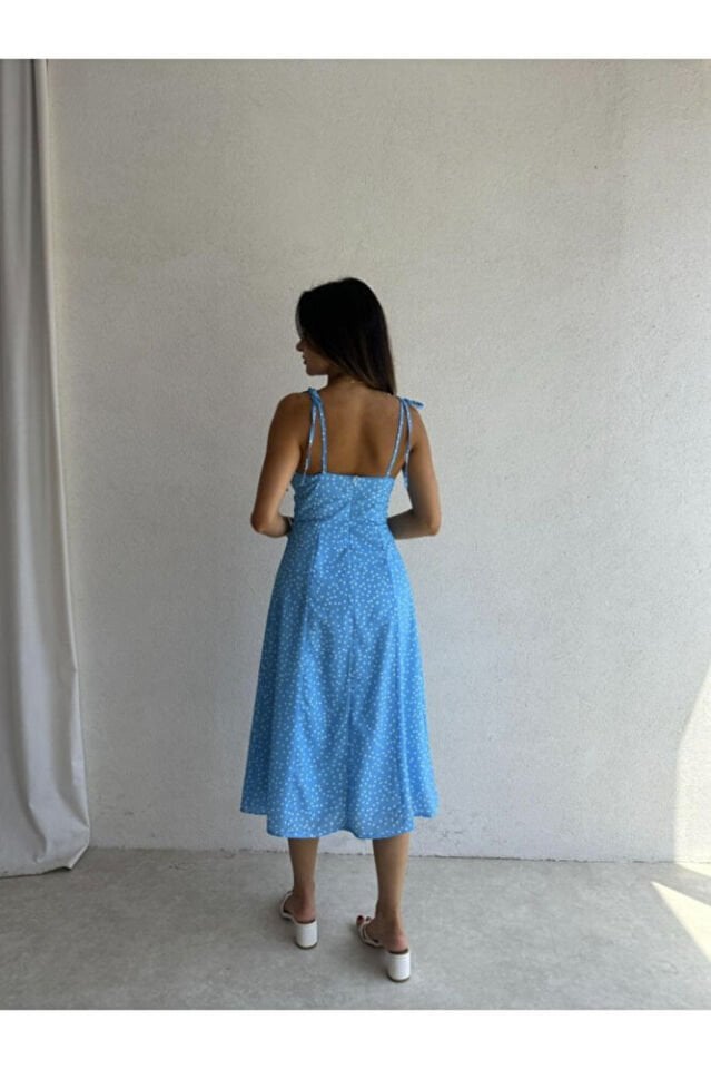 Fiyonk Askılı Yırtmaç Detaylı Puantiyeli Midi Elbise – Mavi / Pembe / Vizon / Somon